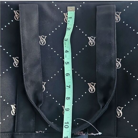 Victoria’s Secret CYBER MONDAY BLING DUFFLE BAG limited edition MSRP $59.95 - Picture 9 of 16